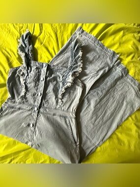 JACK Chambray sleeveless jumpsuit size 6